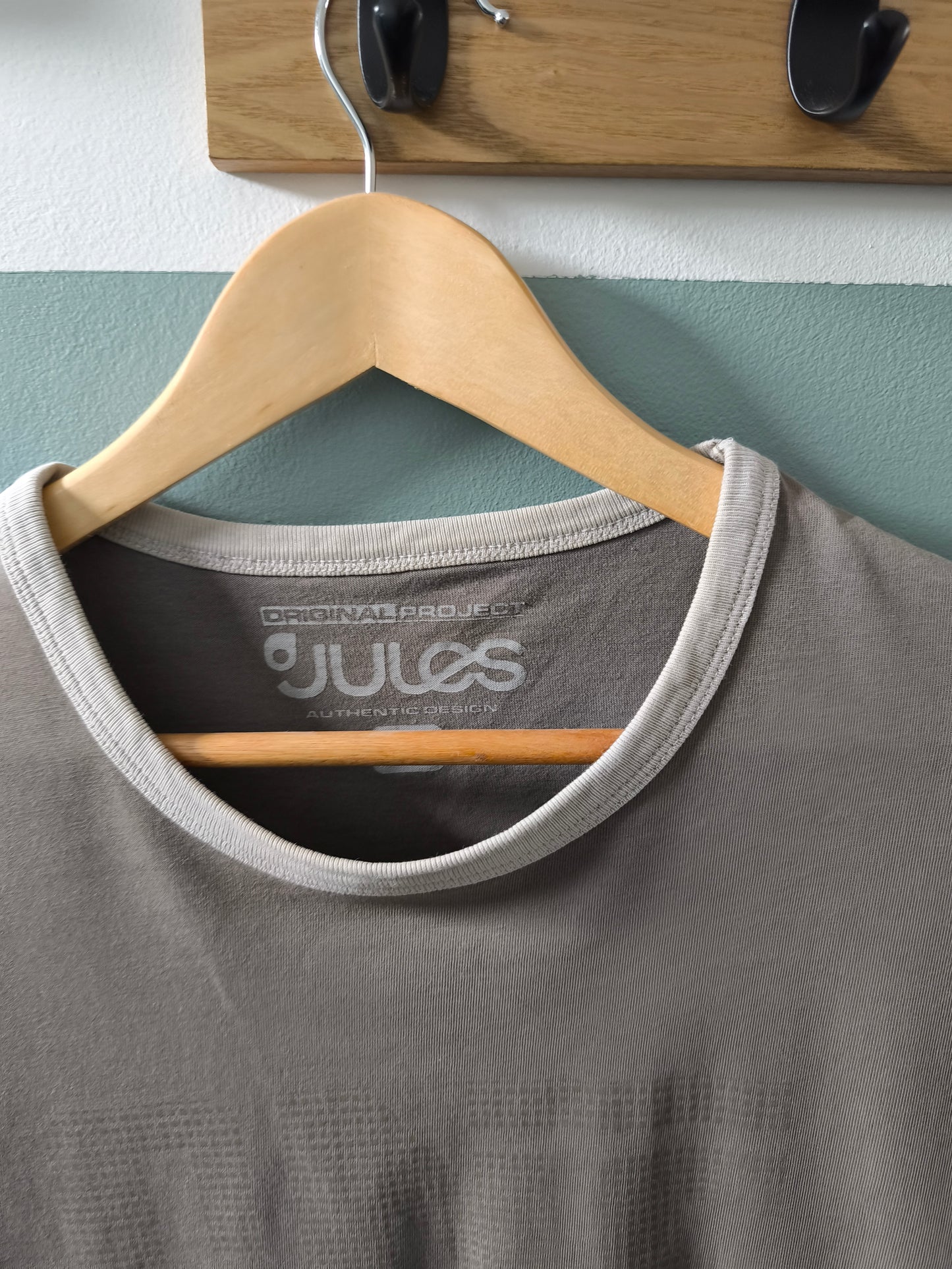 Tee shirt gris marron