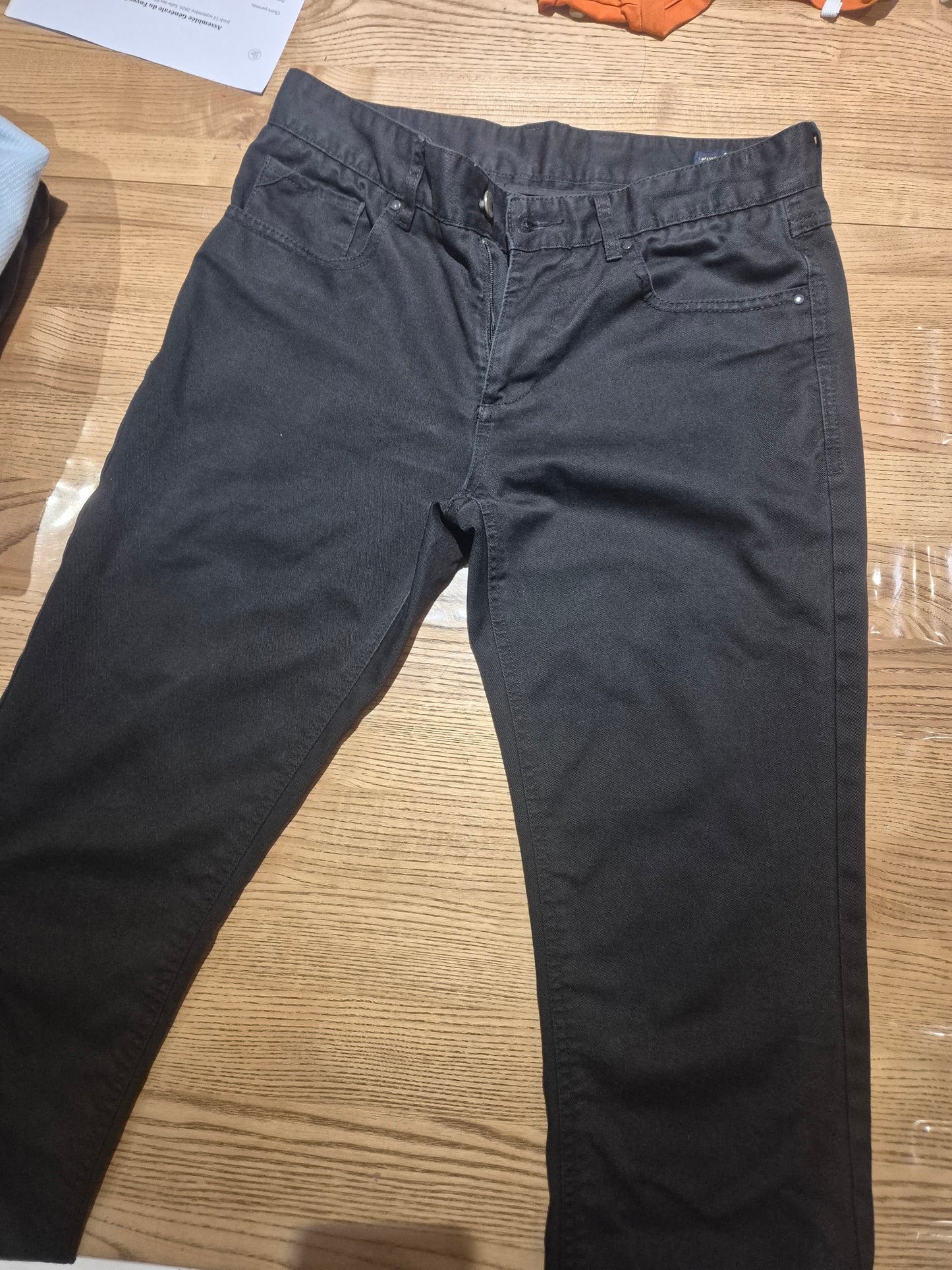 Pantalon chino noir taille 38