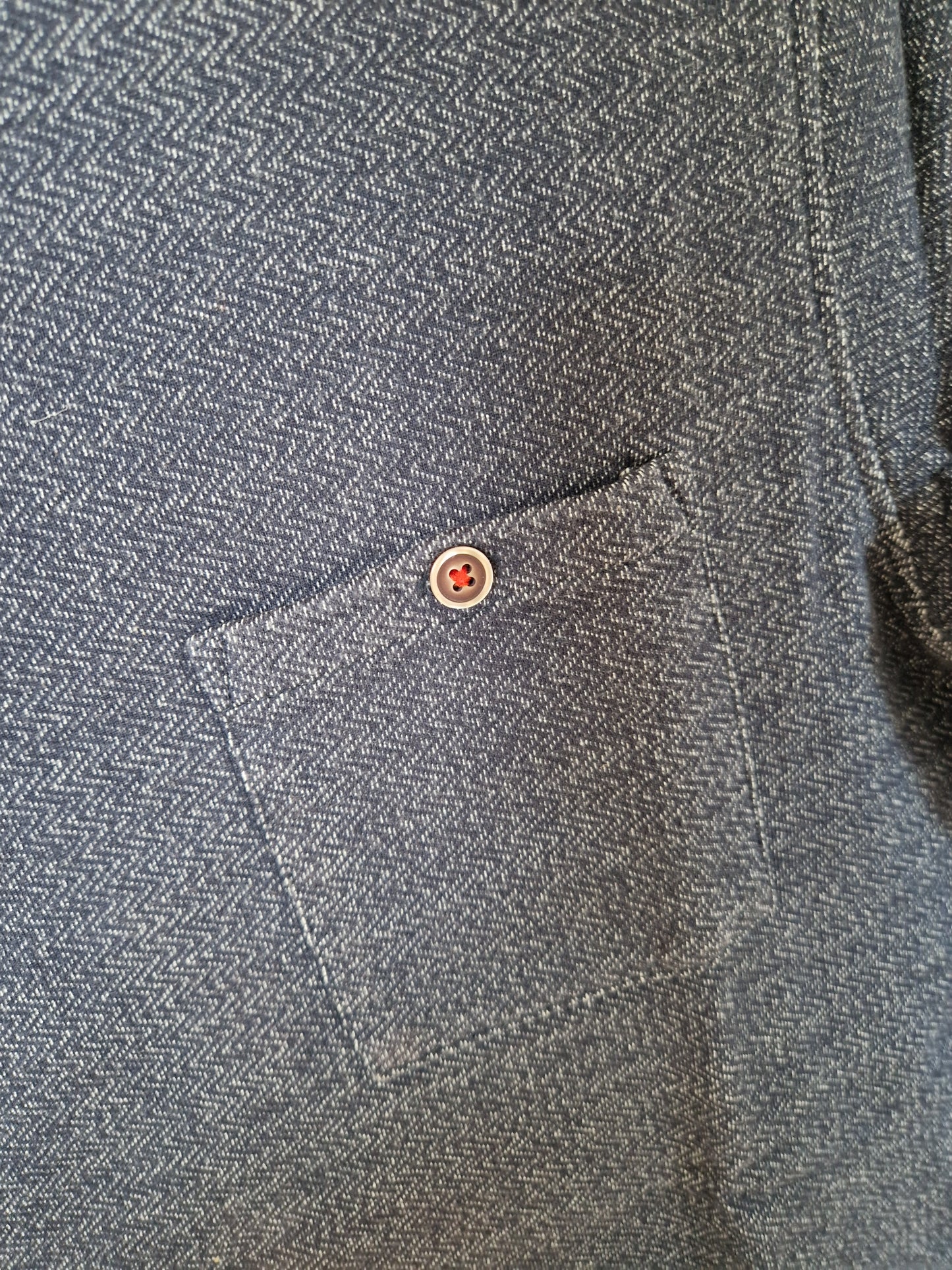 Sweat motifs à chevrons poche poitrine