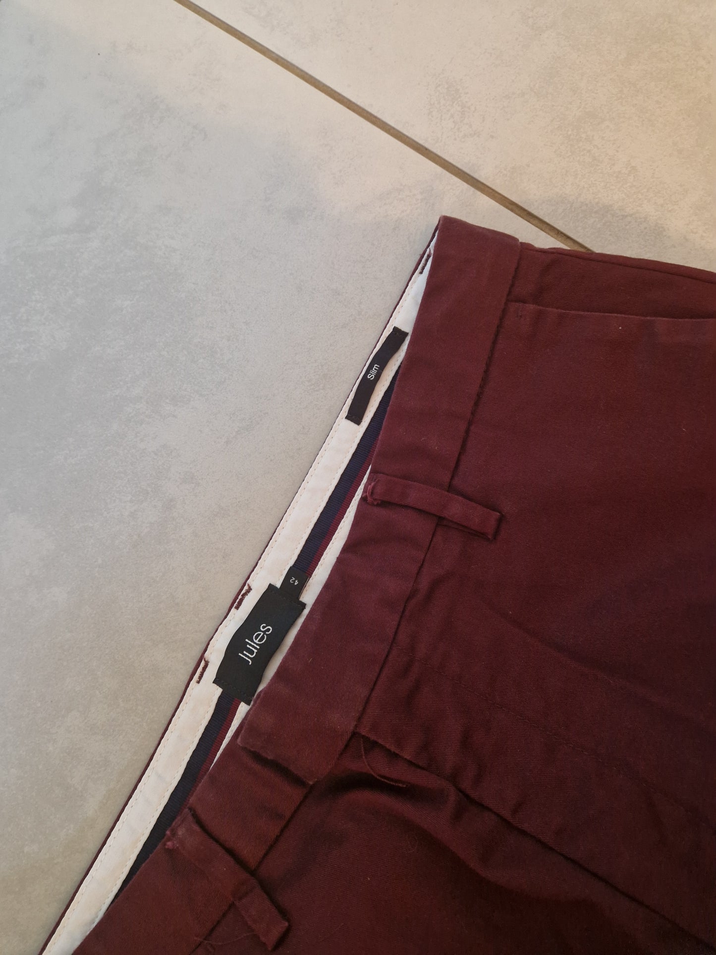Pantalon bordeaux