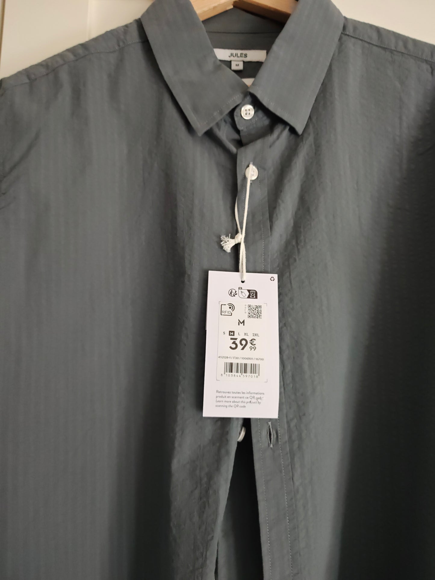 Chemise verte jamais porté