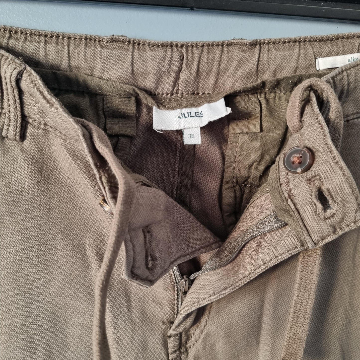 Chino forme cargo bas et taille elastiqué