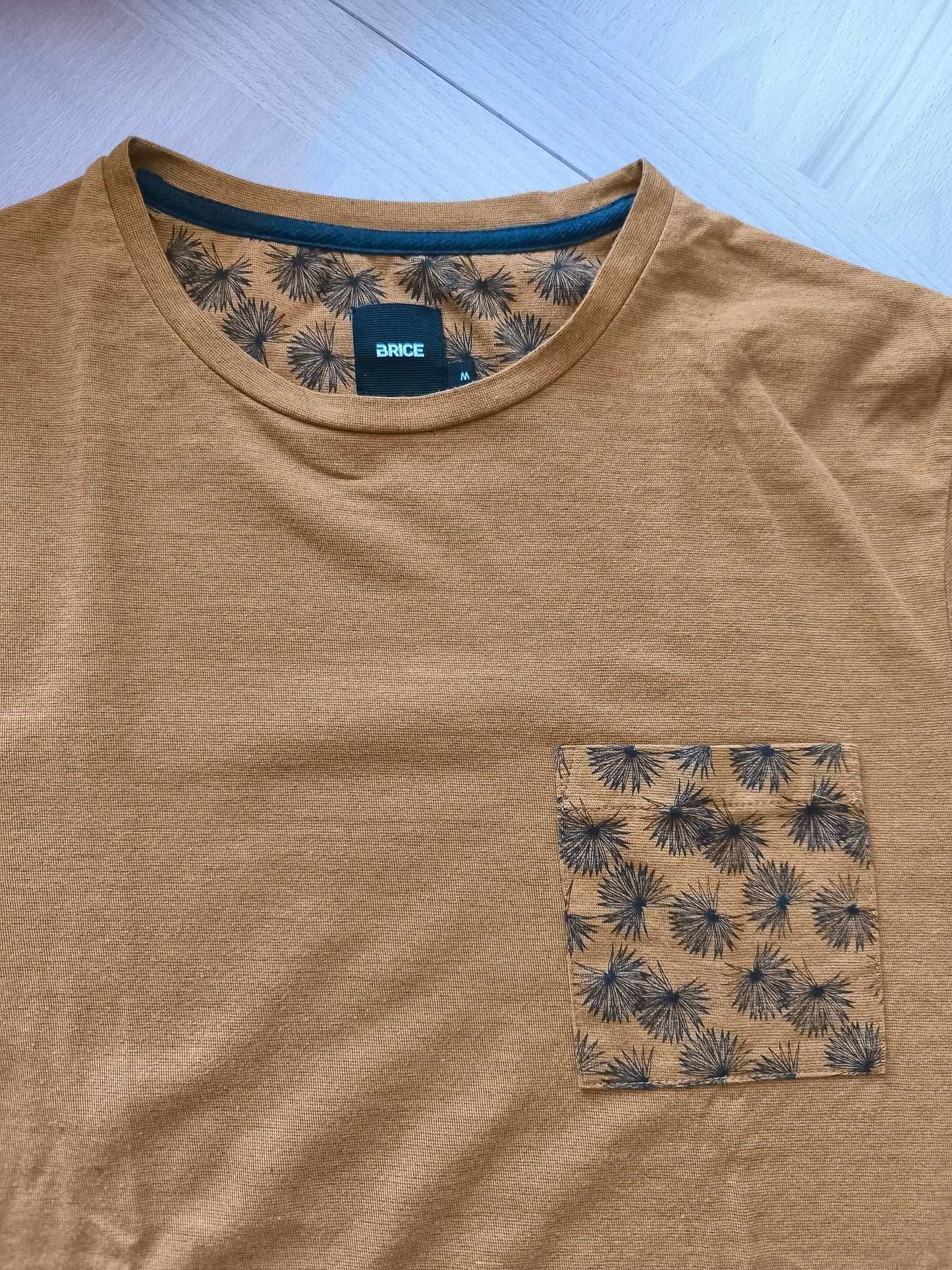T-shirt moutarde