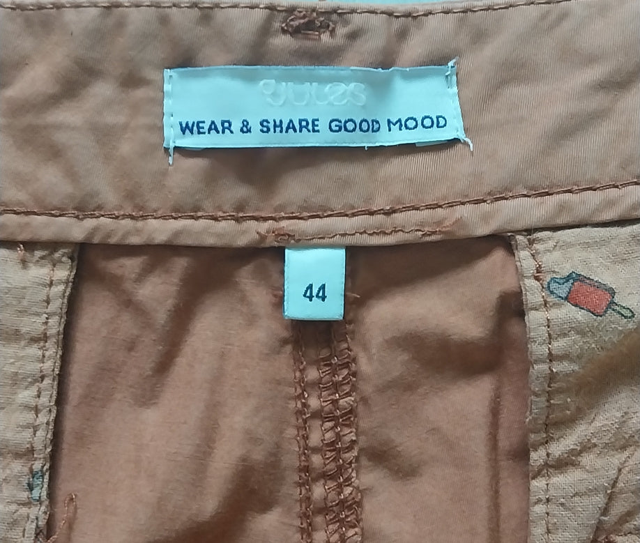 Bermuda chino