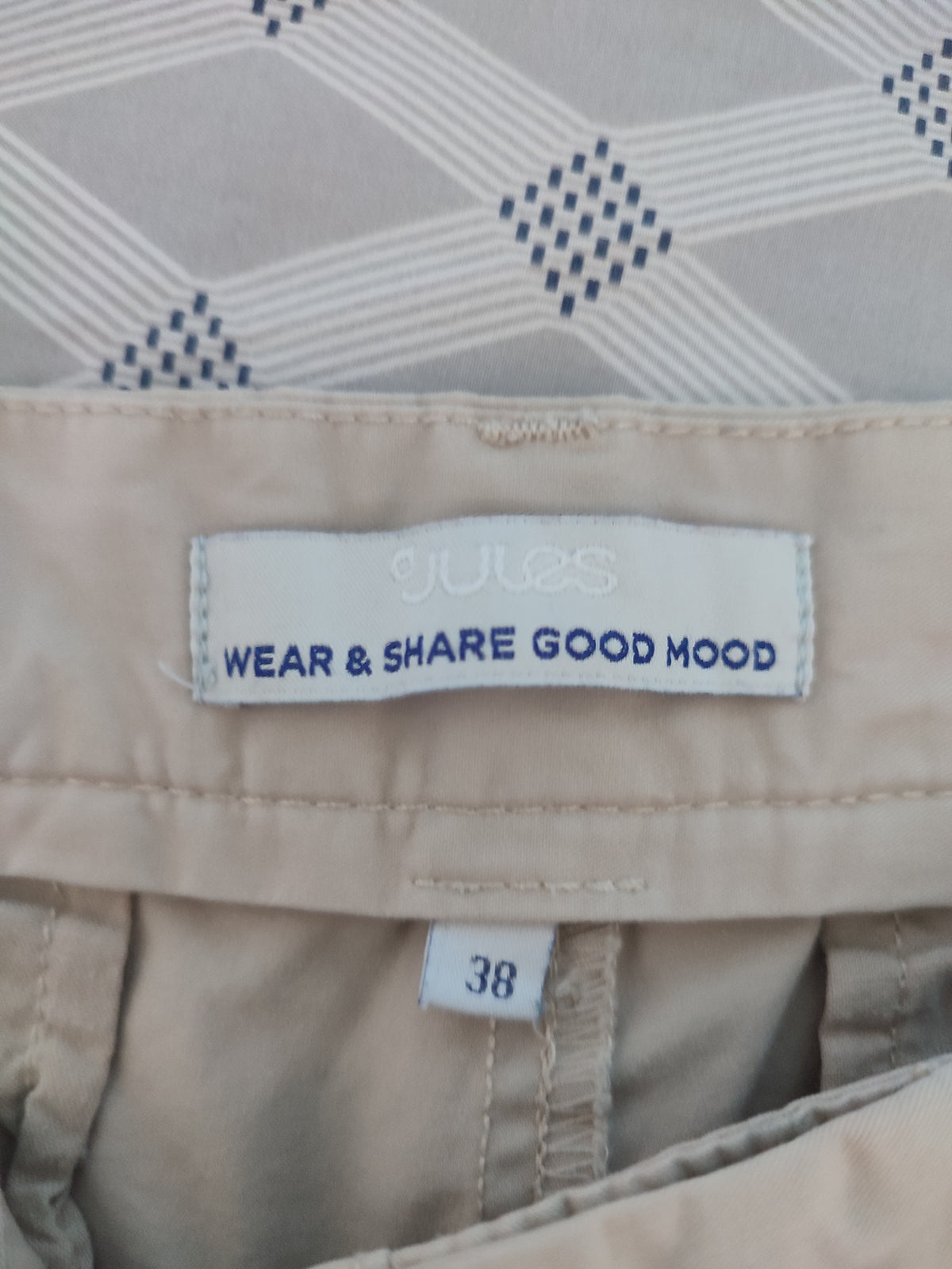 Bermuda chino brodé glaces