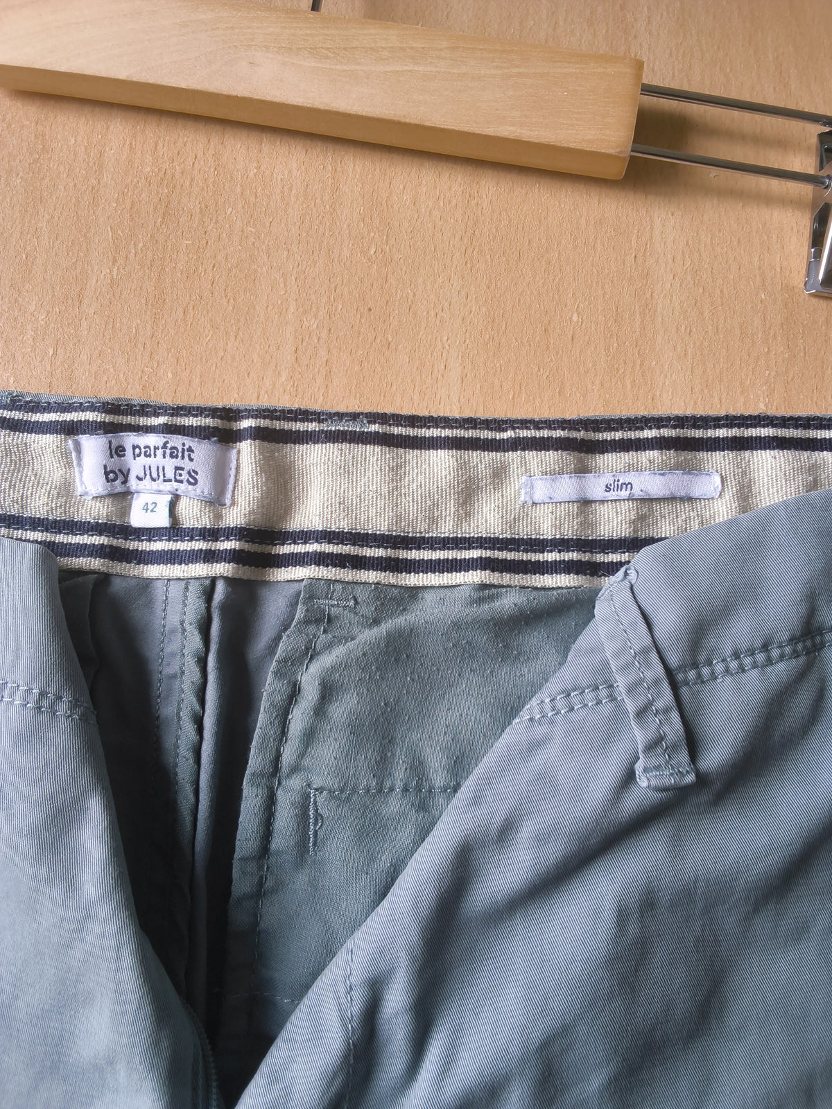 Pantalon chino slim t 42