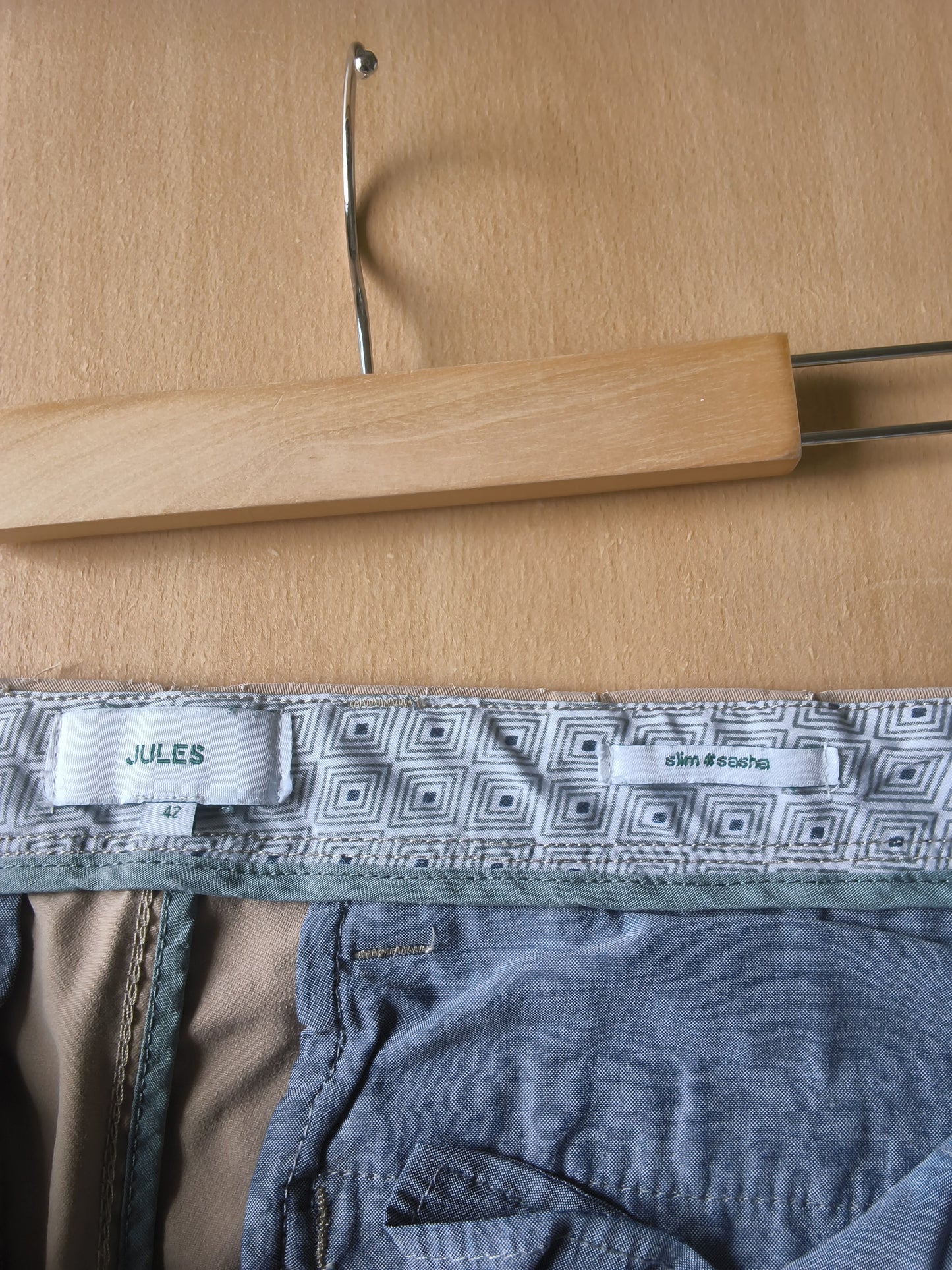 Pantalon chinos slim t 42