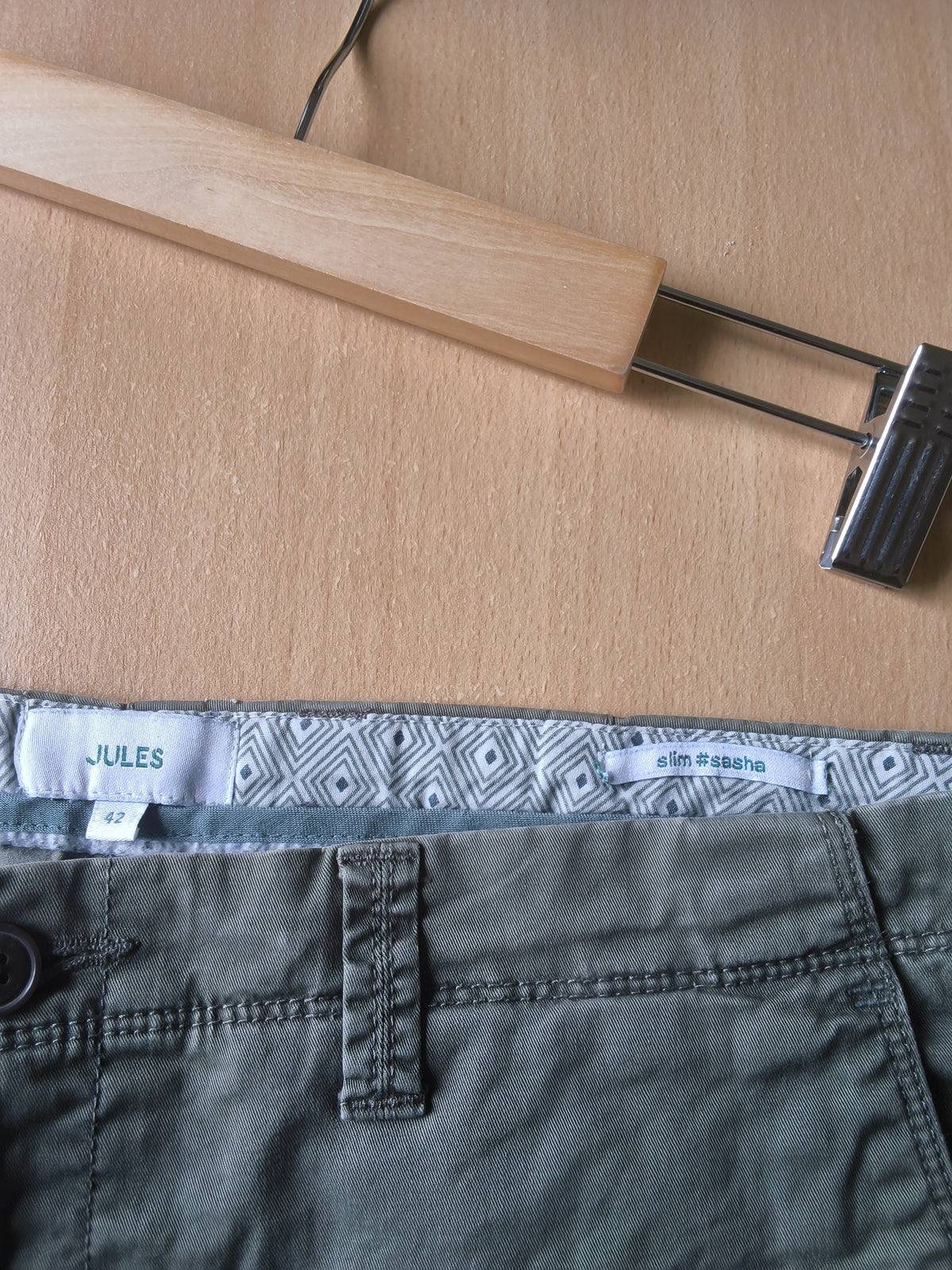 Pantalon chino slim t 42