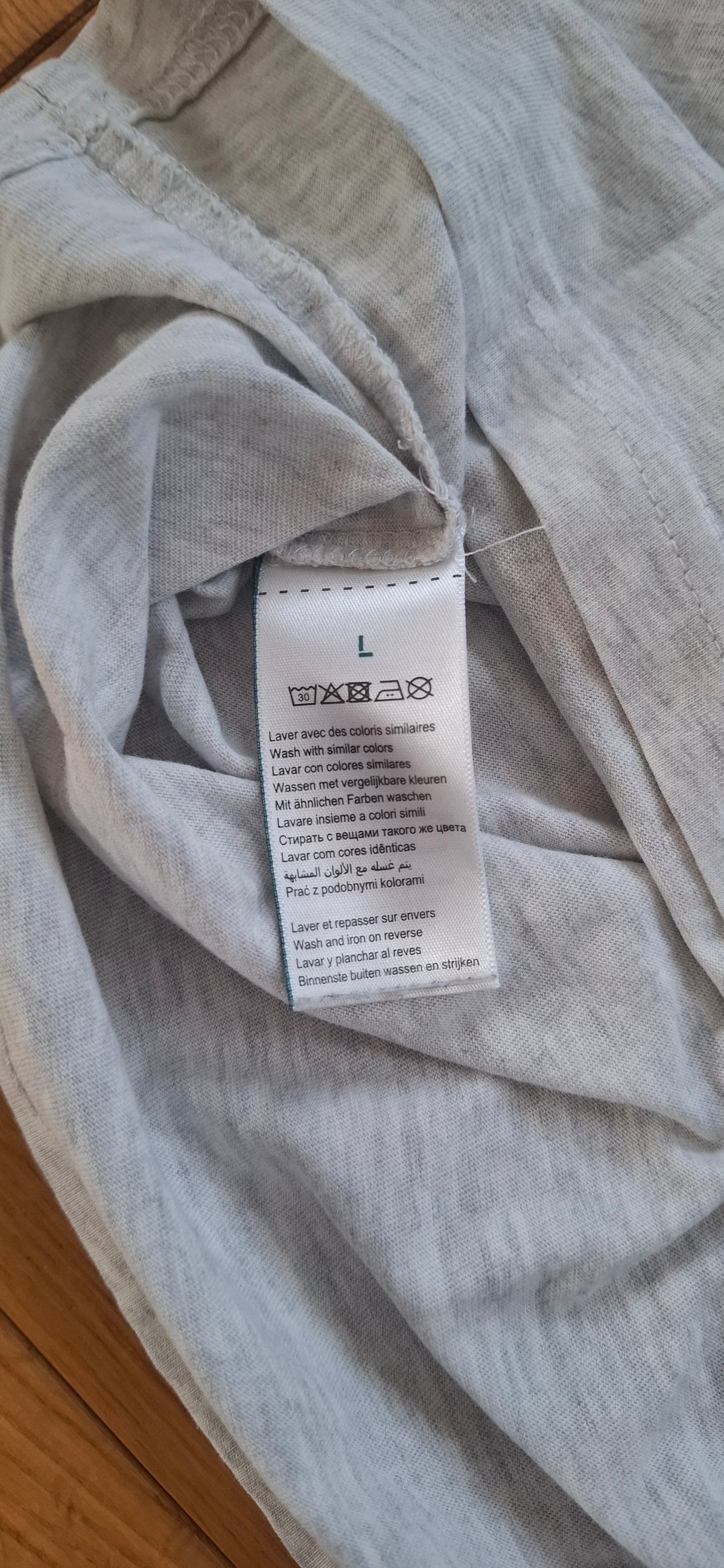 Tee shirt basique col V