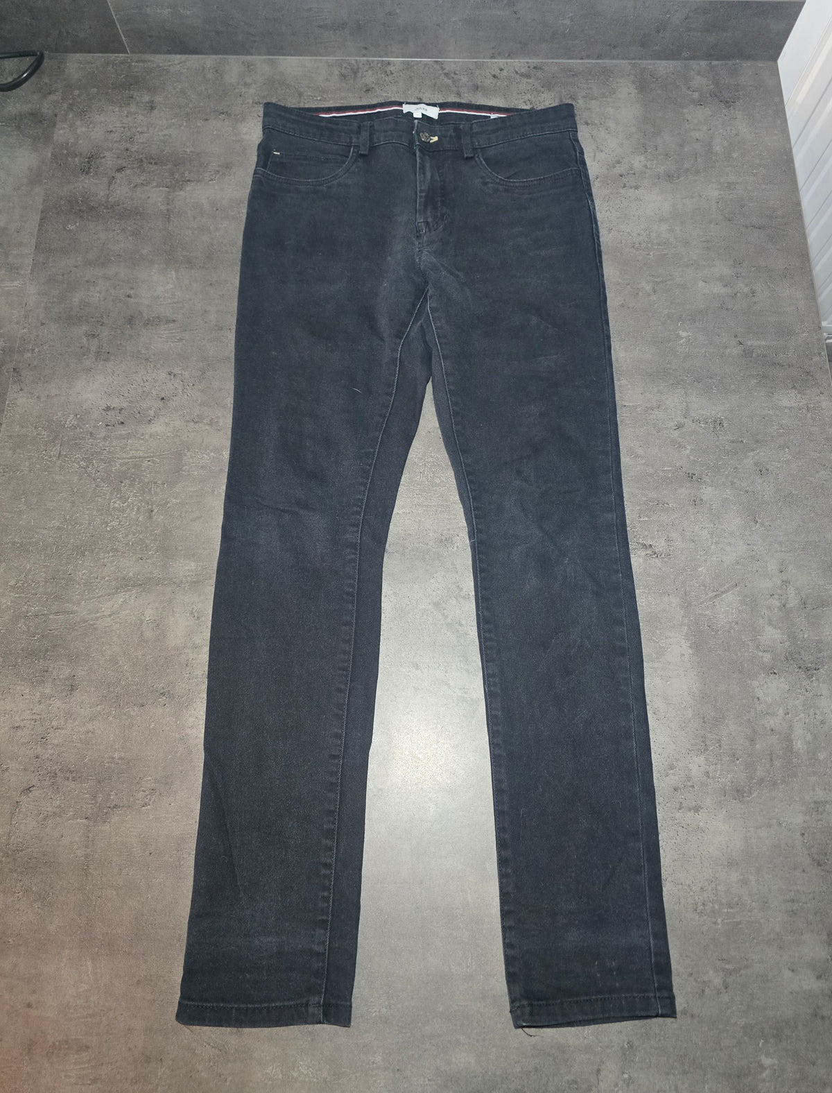 Jean noir slim taille 40