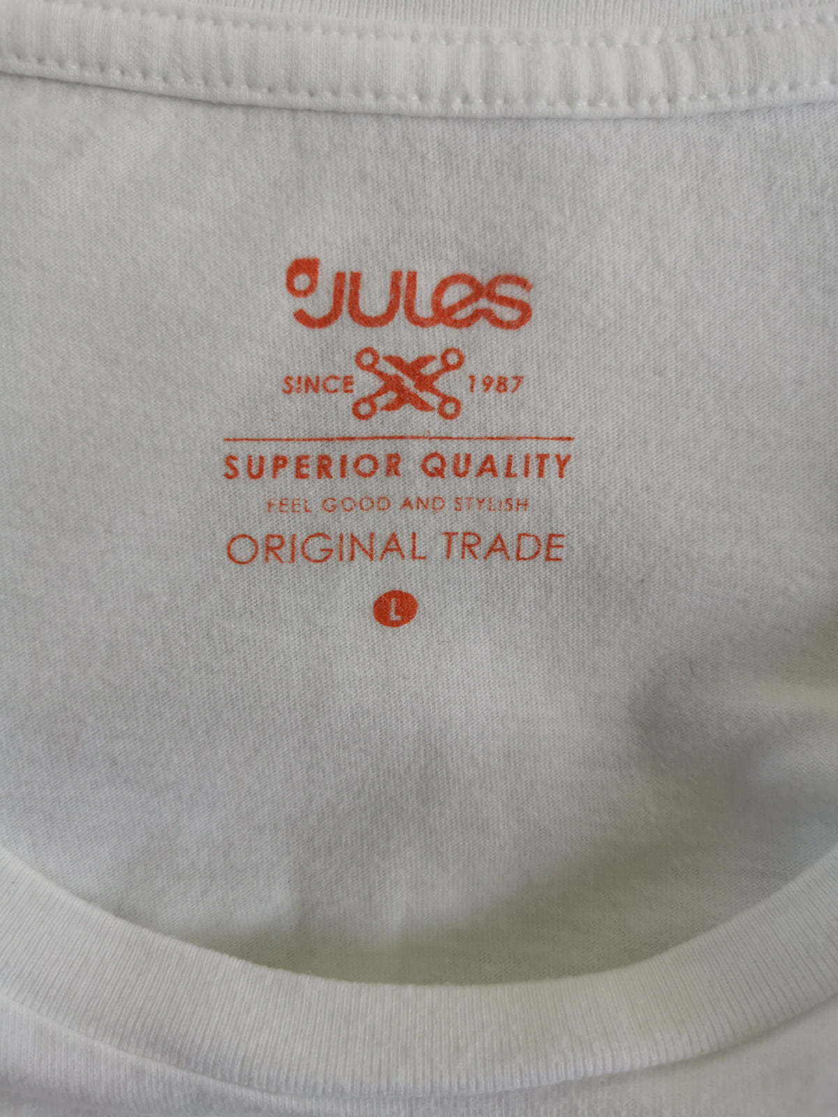 Tee shirt