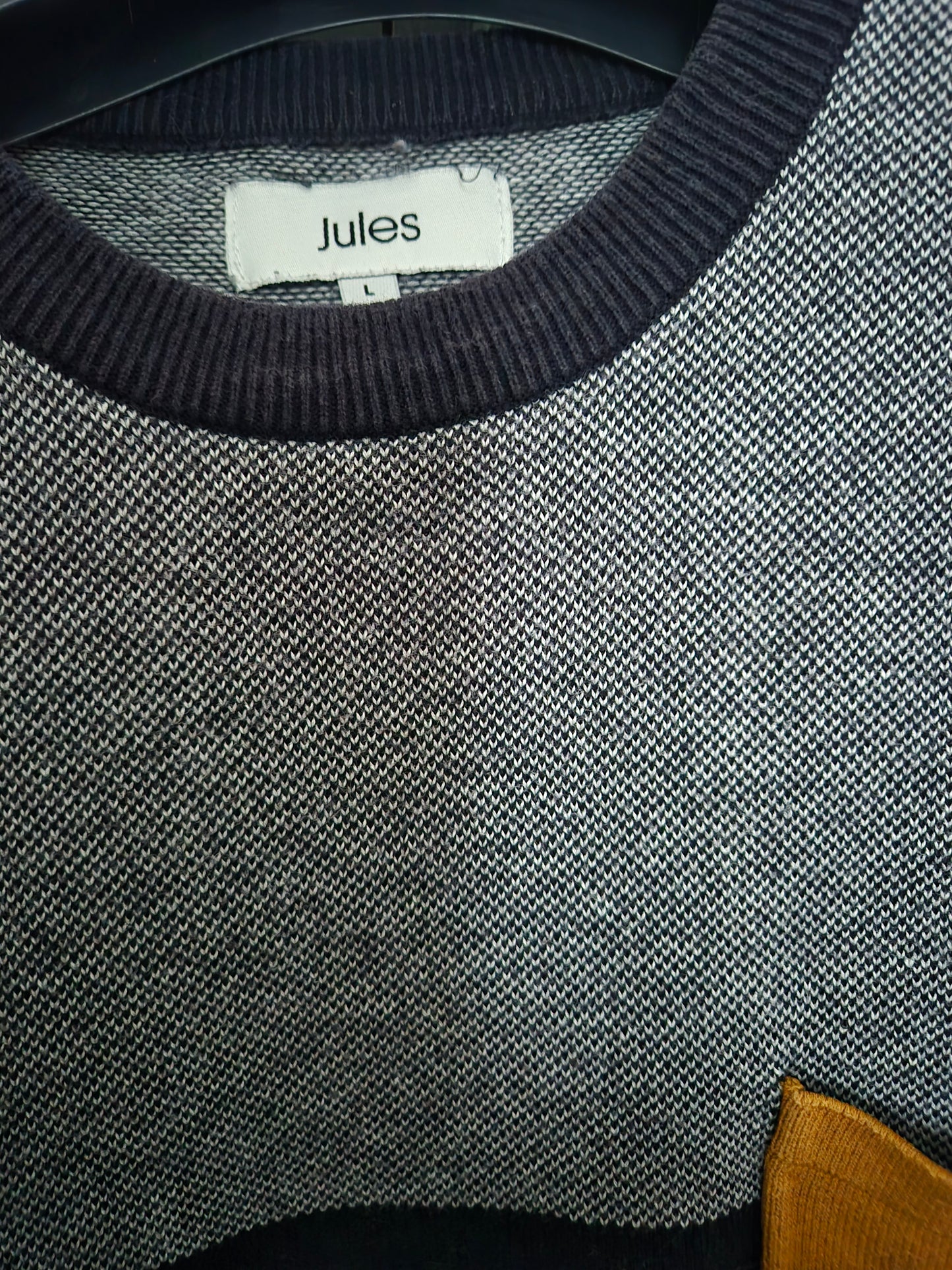 Pull micro jacquard