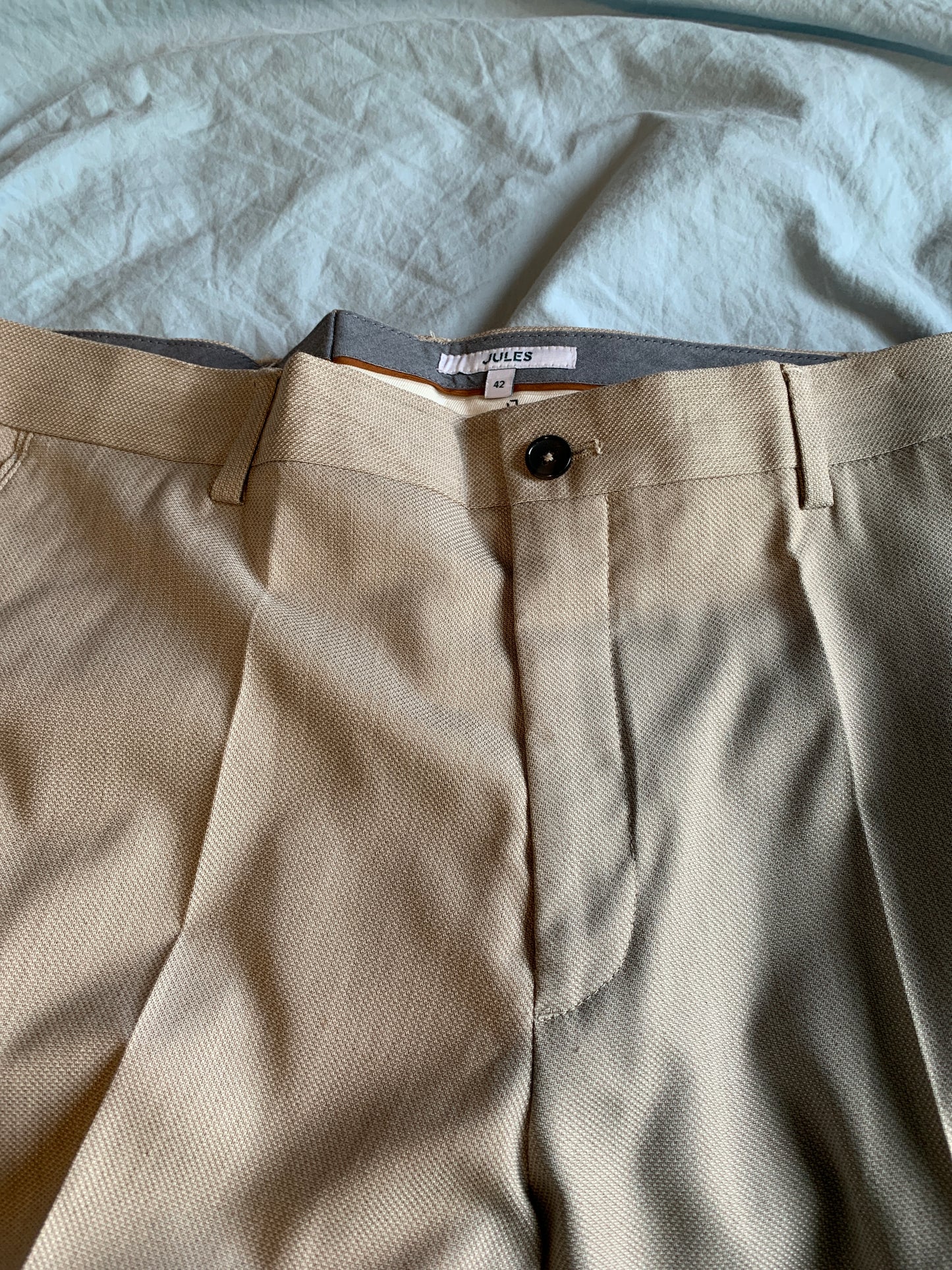Costume crème