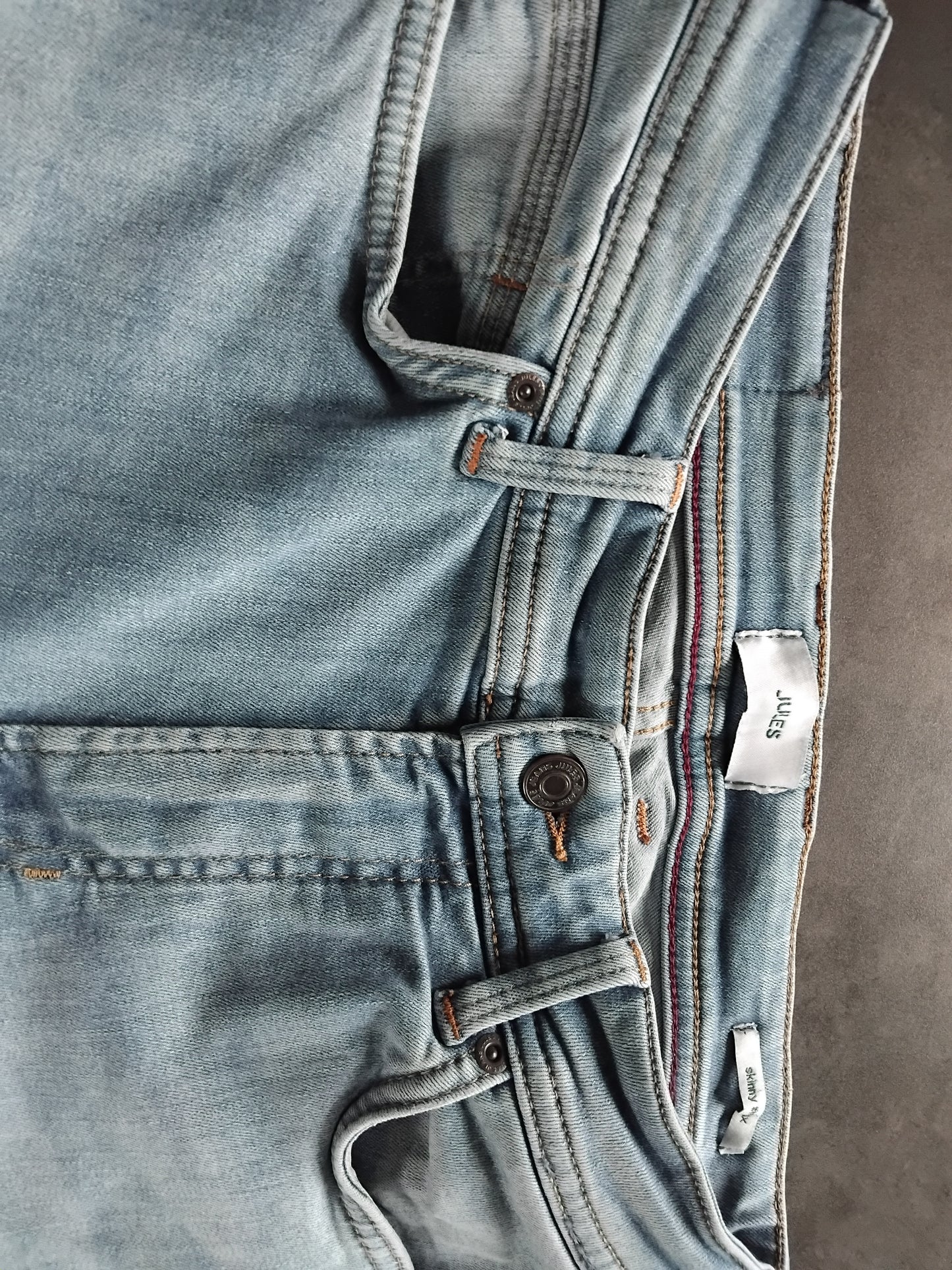 second_hand