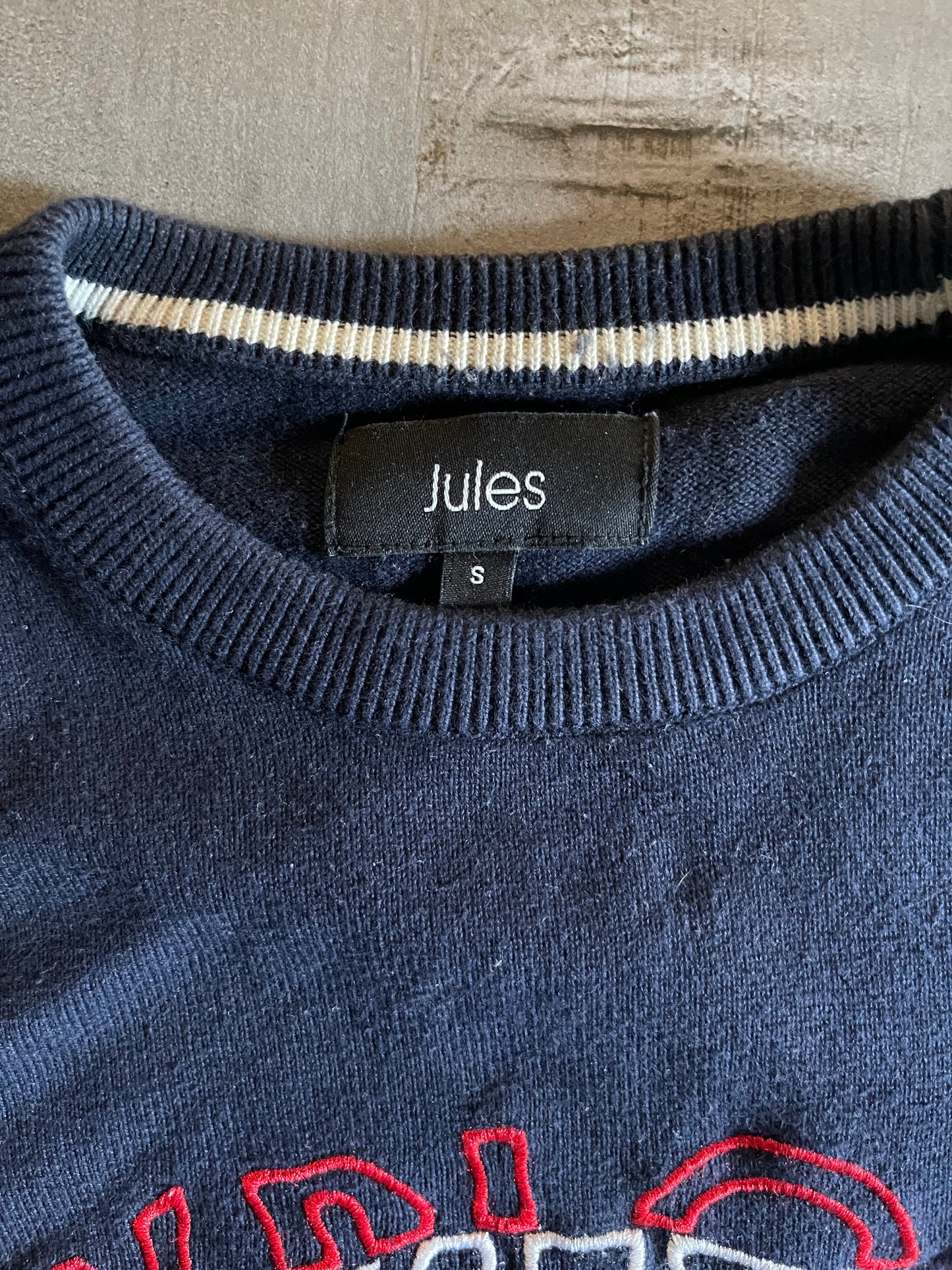 Pull col rond avec inscription