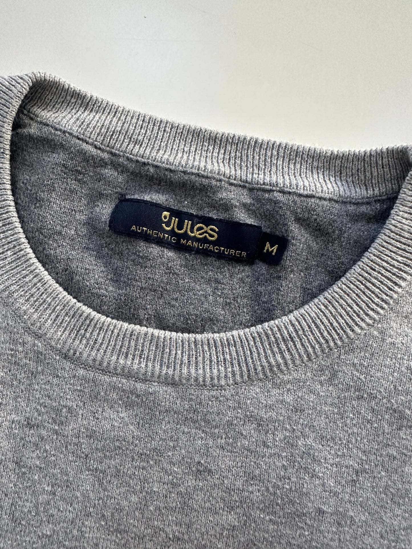 Pull gris