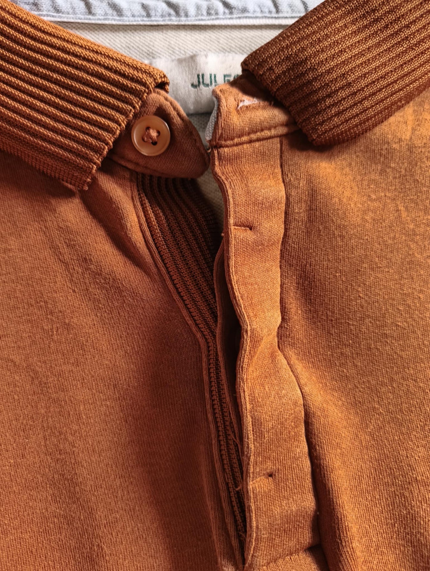 Polo manches courtes à col fantaisie