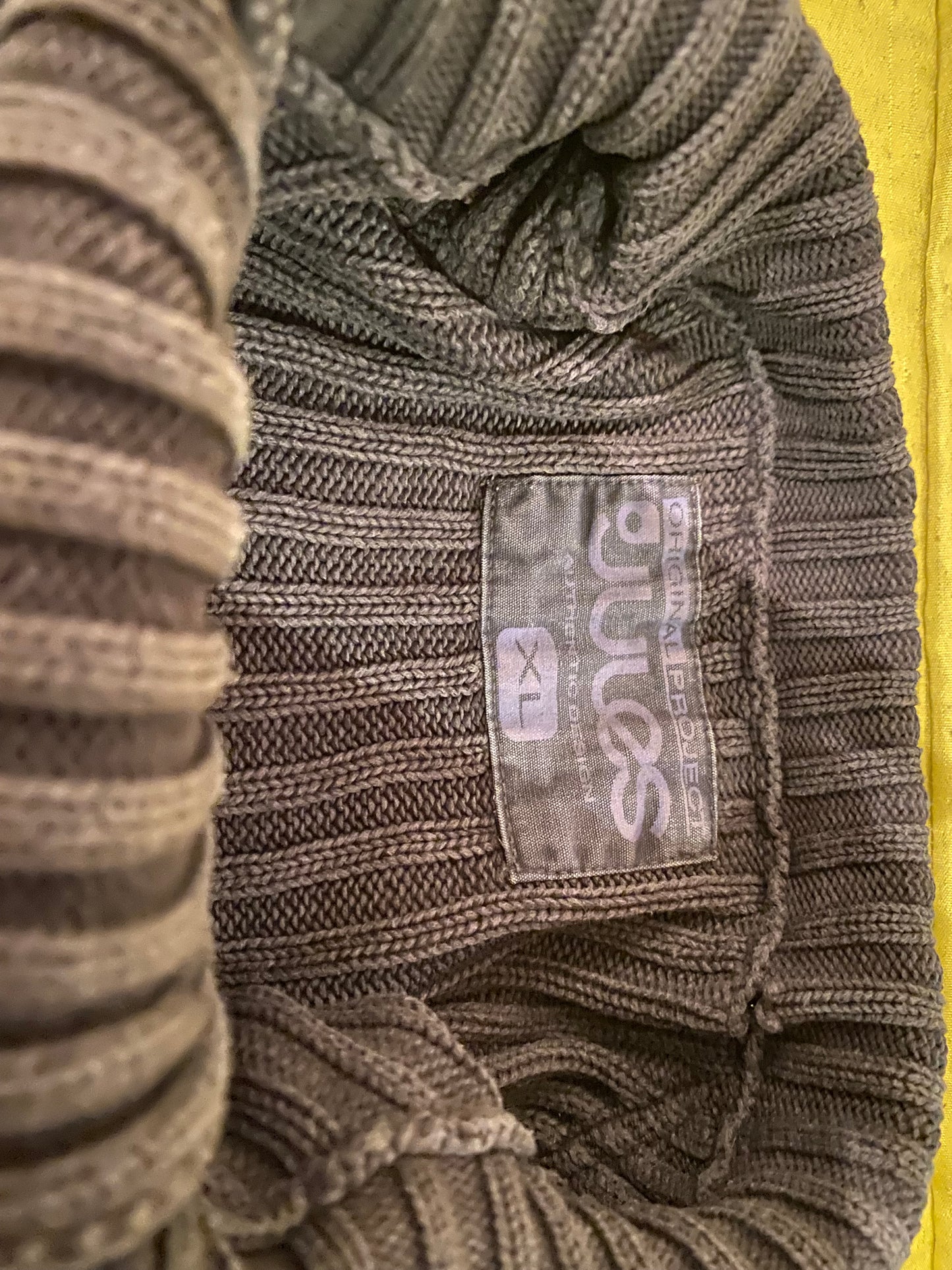 Pull bleu avec Col