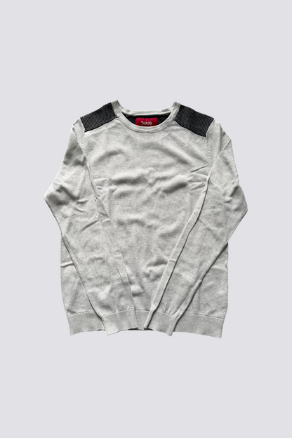 Pull fantaisie épaule