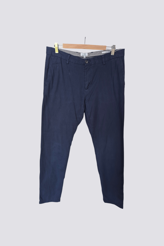 Chino bleu marine