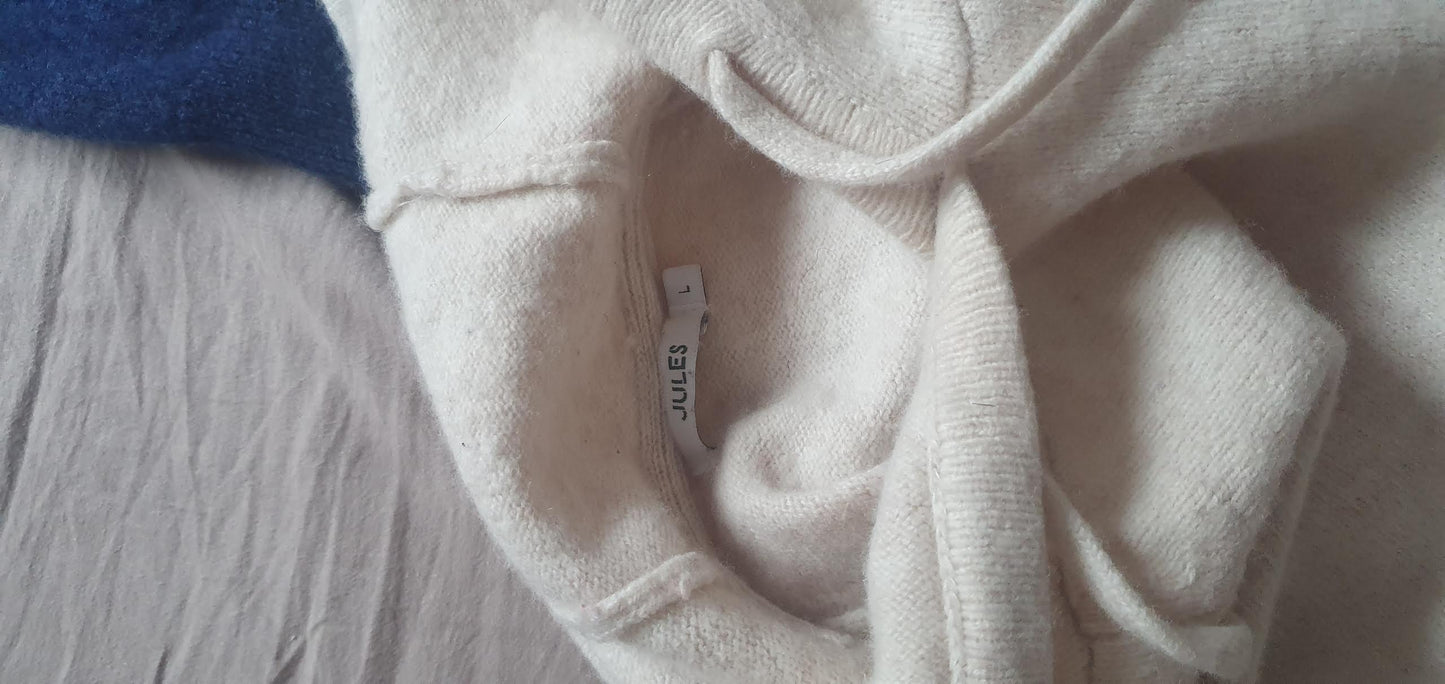 Pull à capuche en laine