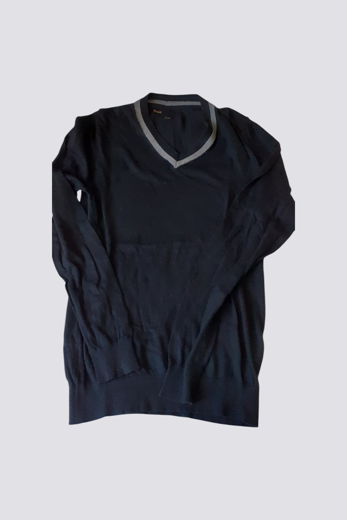 Pull noir en v col gris