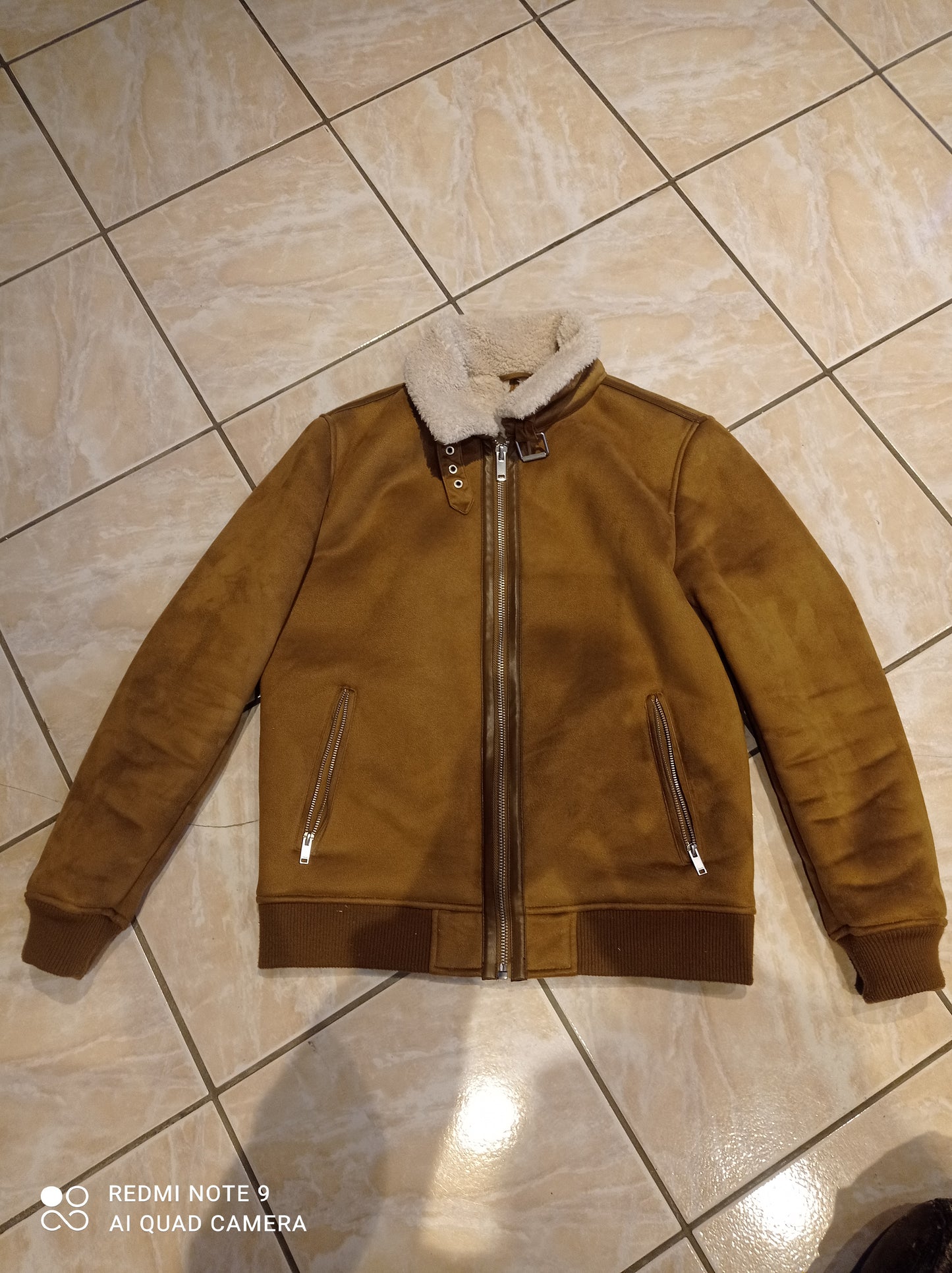 Blouson aspect velours col et doublure moutonnés