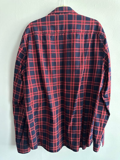 Chemise slim à carreaux pointe boutonnée