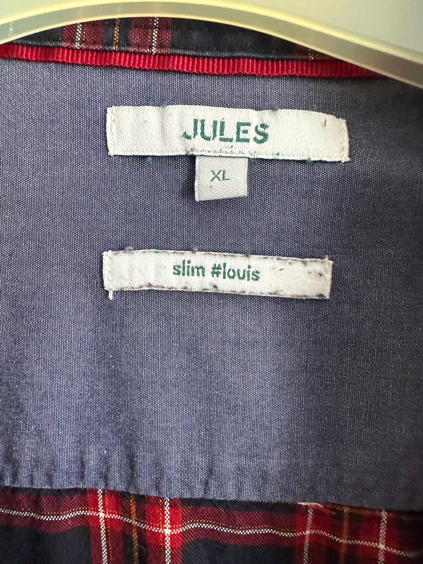 Chemise slim à carreaux pointe boutonnée