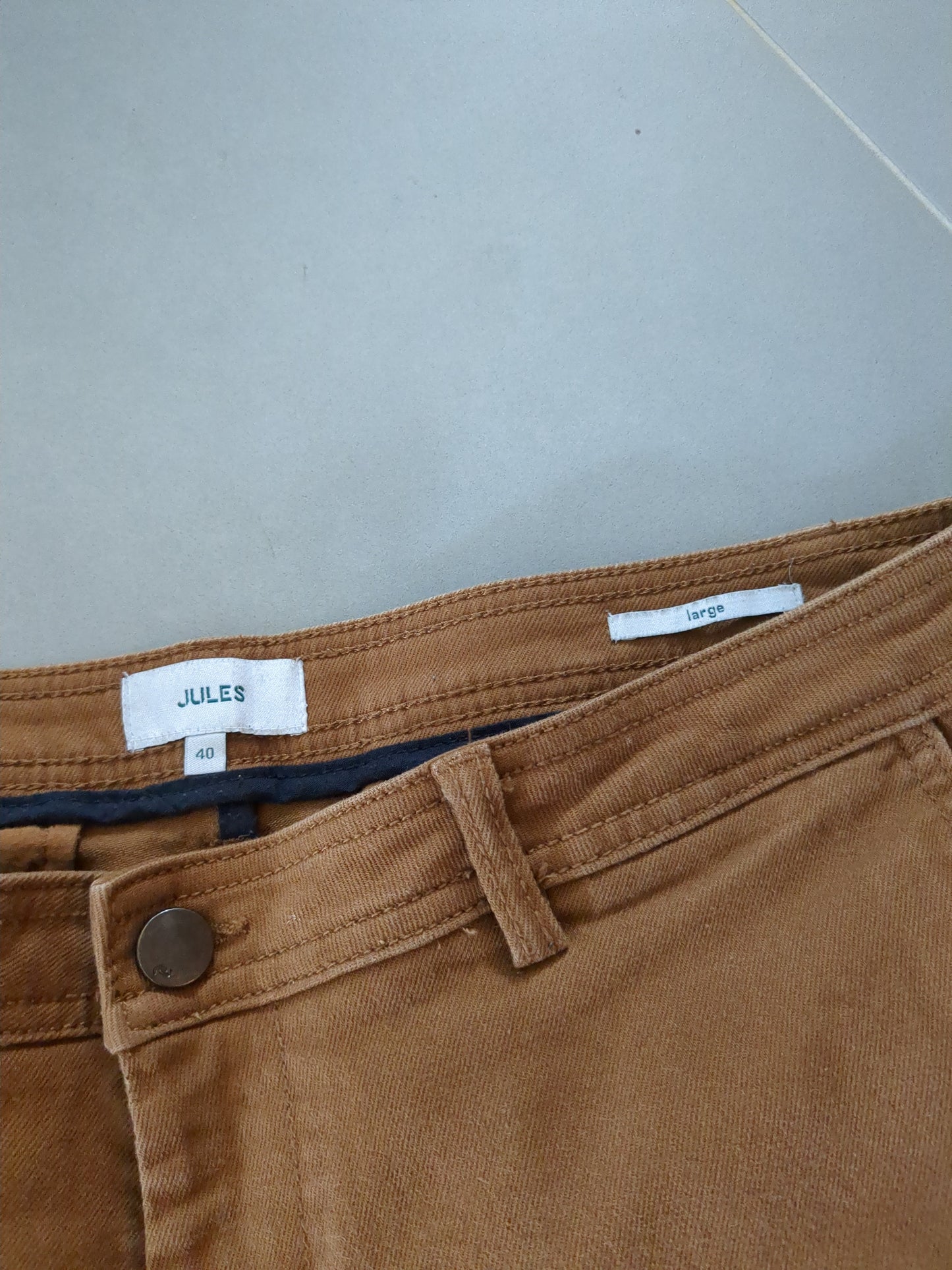 Très beau pantalon