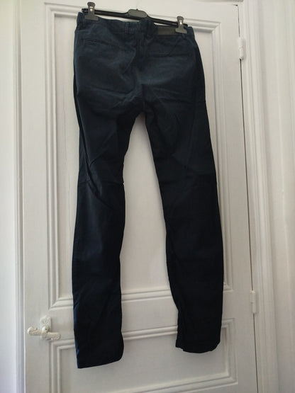 Pantalon skinny bleu foncé 98% coton 2% elasthane