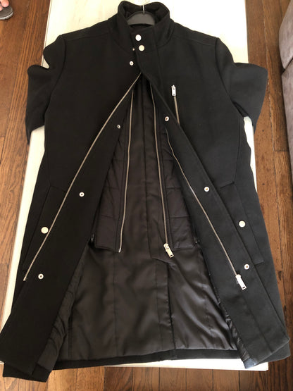 Manteau zippé col montant