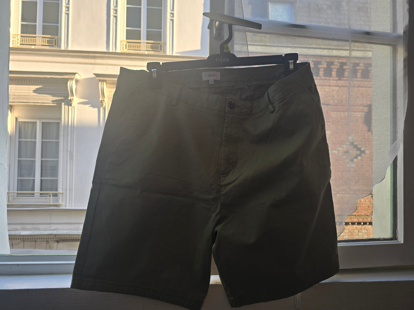 Bermuda vert militaire