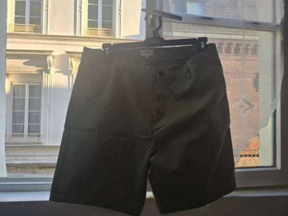 Bermuda vert militaire