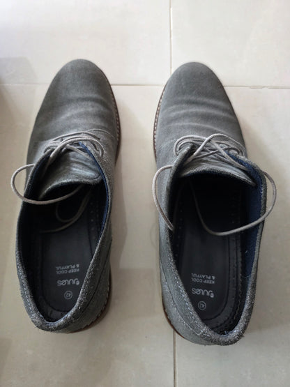 Chaussures nubuck grises