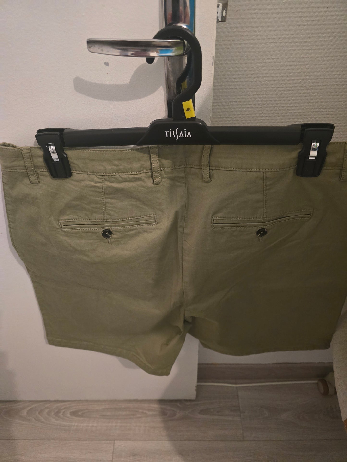 Bermuda vert militaire