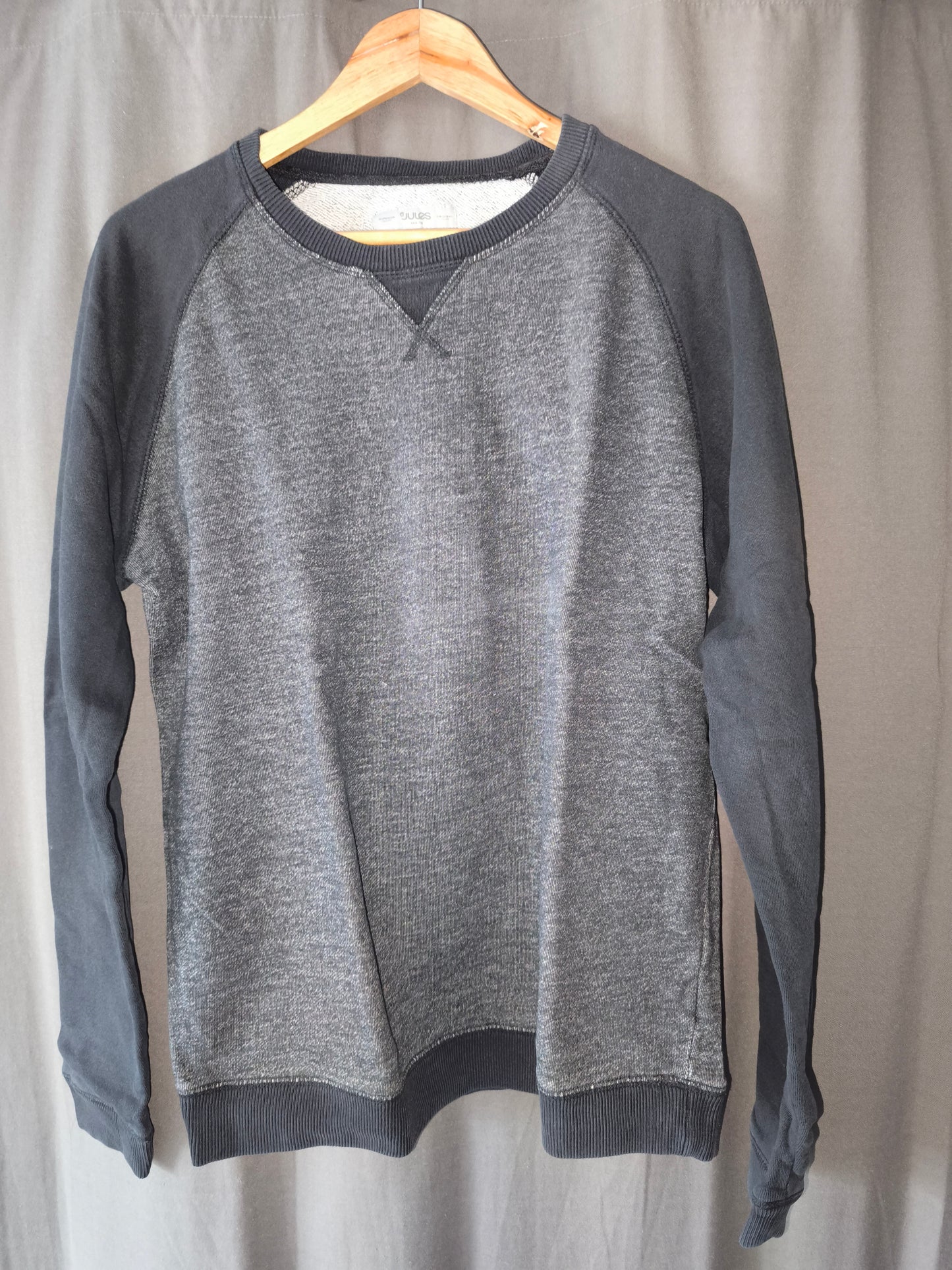 sweat gris