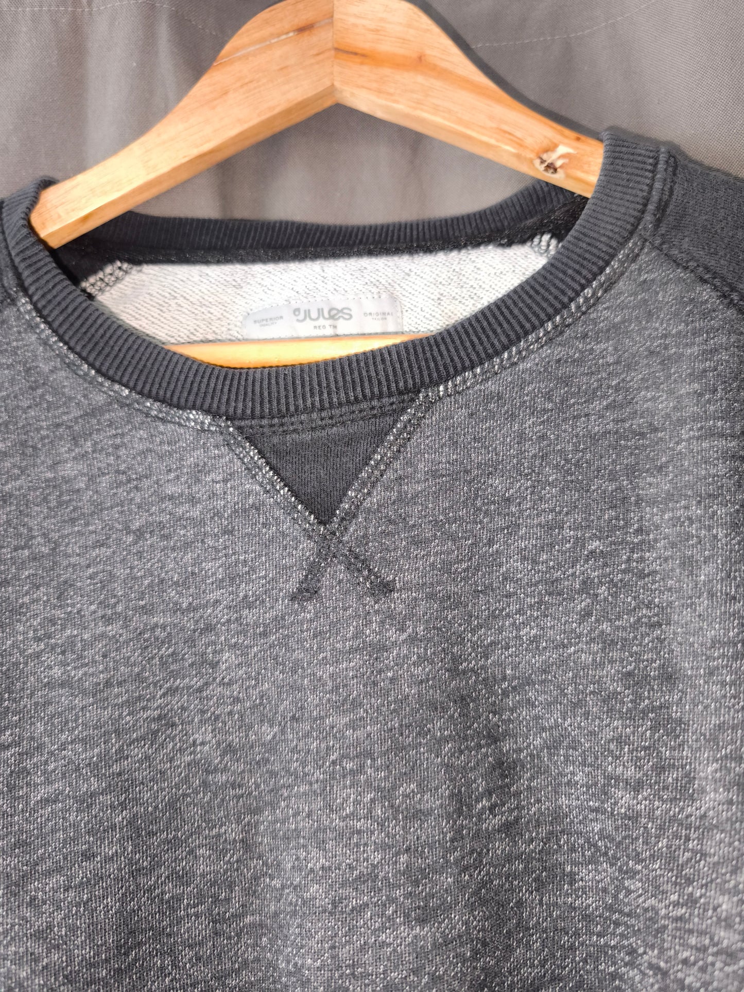 sweat gris