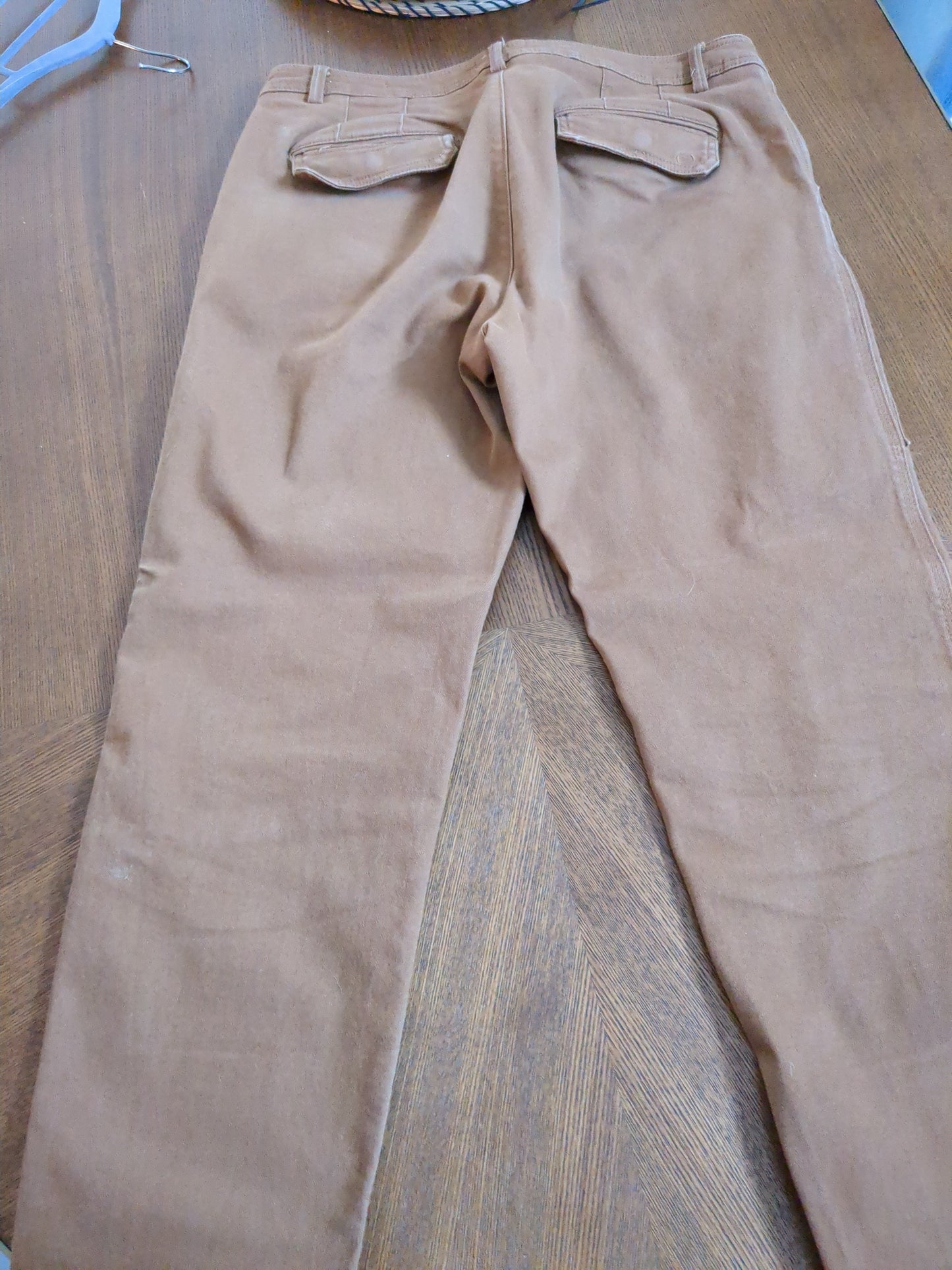 Très beau pantalon camel
