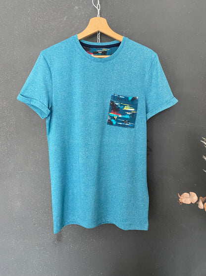 Teeshirt (f) regular bleu canard poche motif tropical