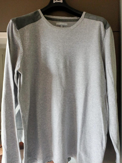 pull gris