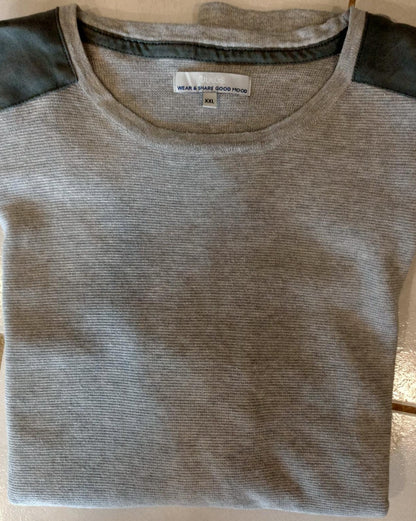 pull gris