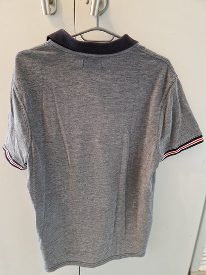 Polo gris