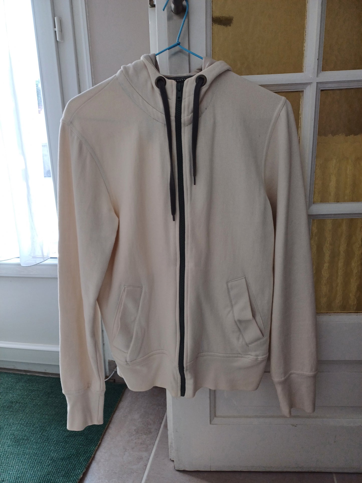 Gilet à capuche