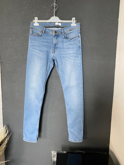 Jean’s (c) bleu clair W38L32 slim et Tom