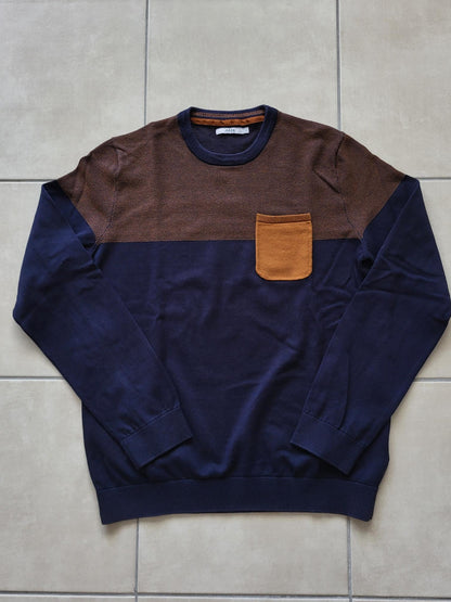 Pull colorblock avec poche poitrine