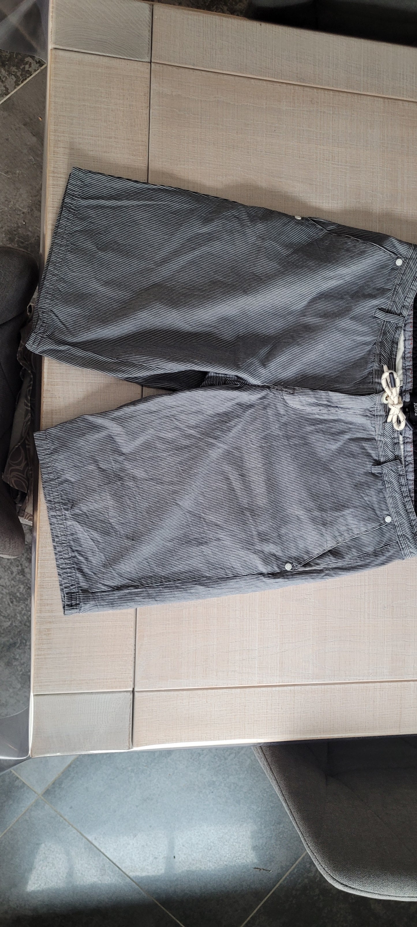 Bermuda chino imprimé rayé fantaisie