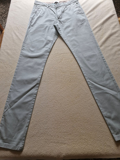 Pantalon chino léger urbain slim