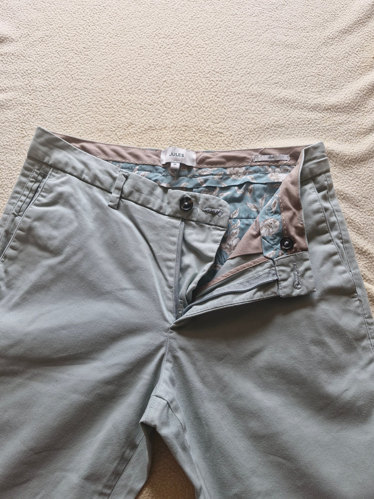 Pantalon chino léger urbain slim