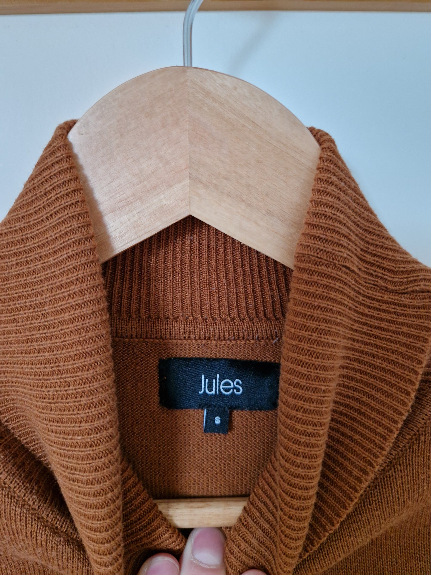 Pull col roulé uni